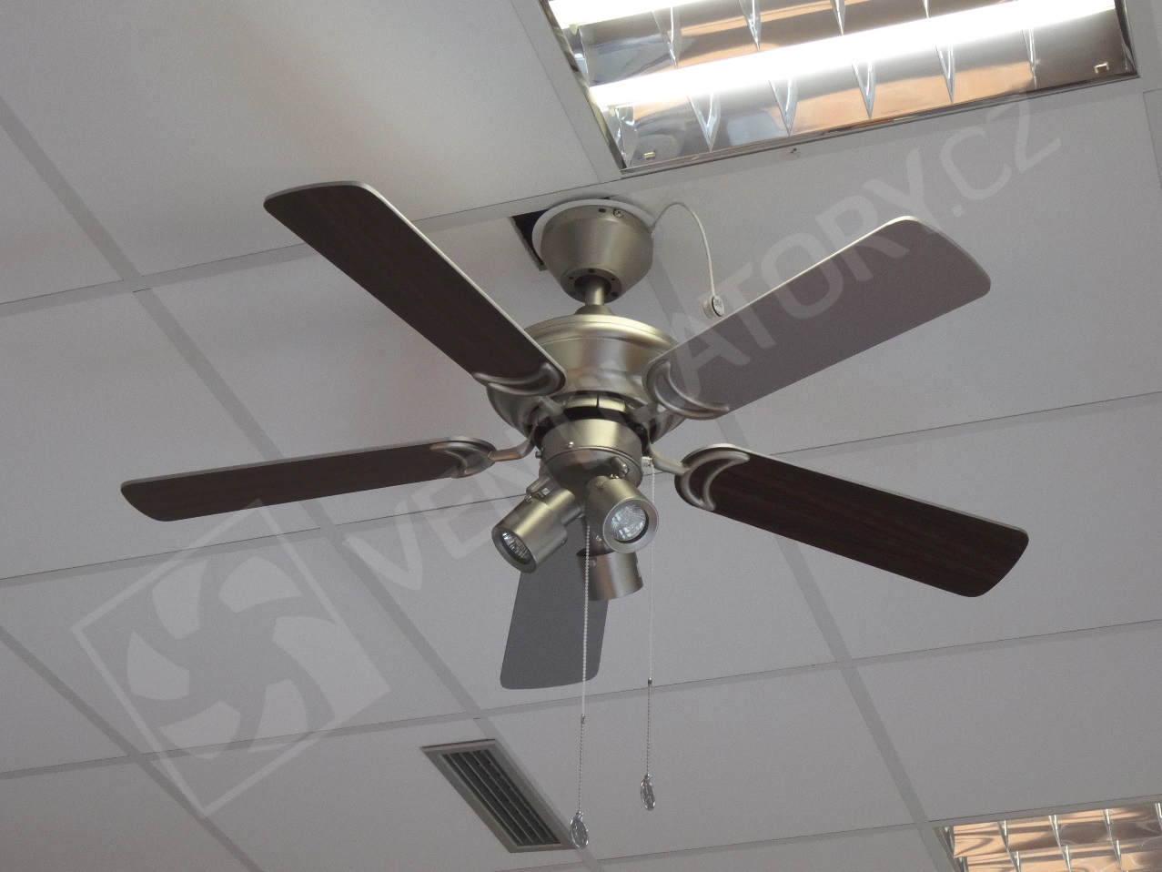 Reálné použití stropního ventilátoru Westinghouse Kingston